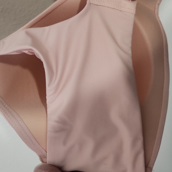 AUDEN BRA 42DD. Seamless Light Pink Bra - Picture 7 of 9